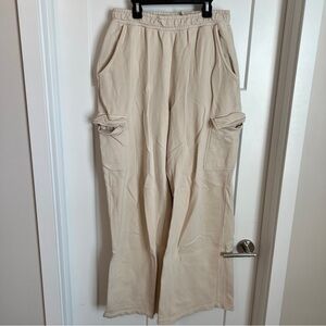 Mate the label cargo sweatpants cream size large